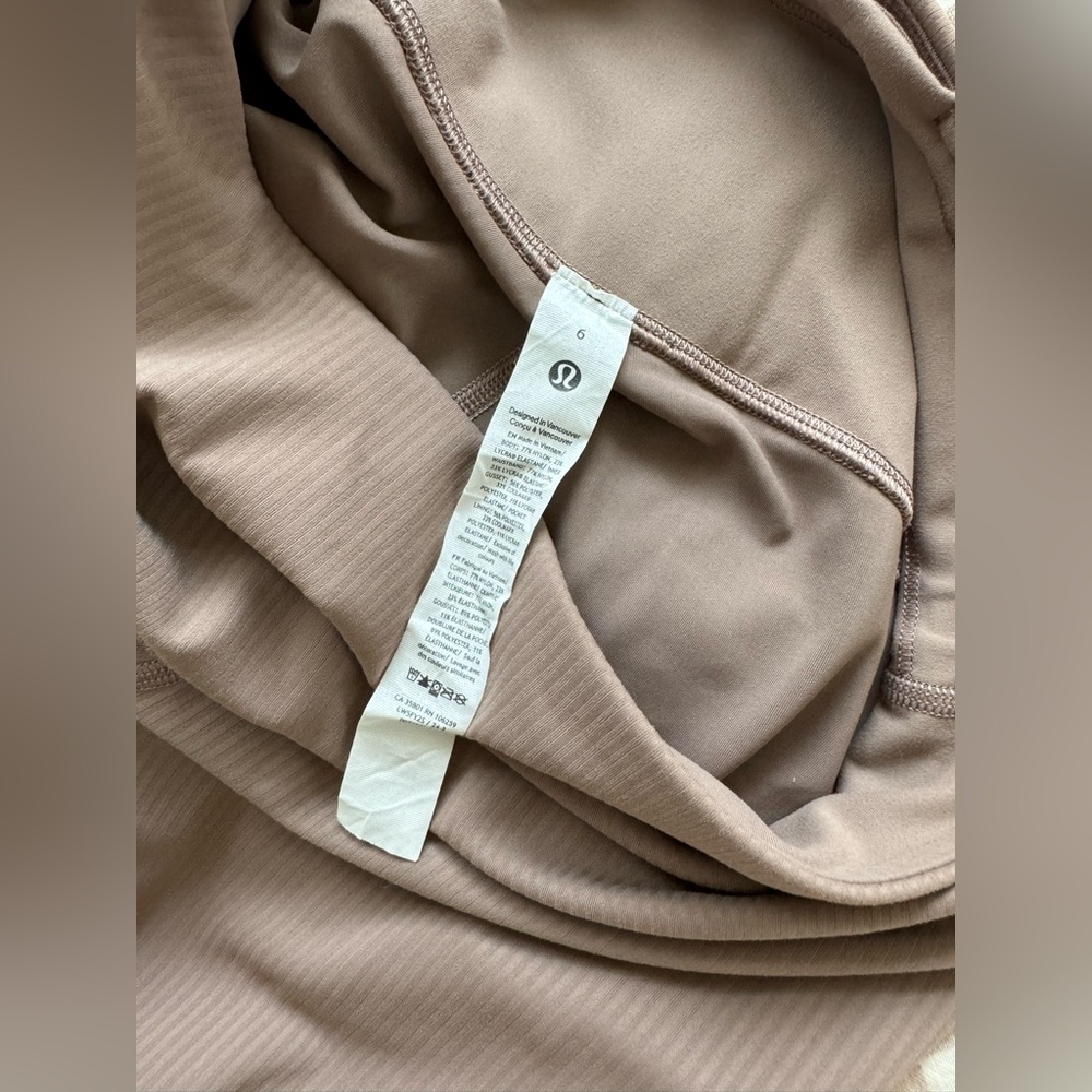 Lululemon ribbed leggings - Picture 2 of 3